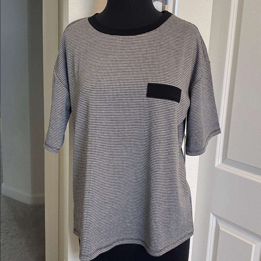 NAIF Black and White Checkered Top